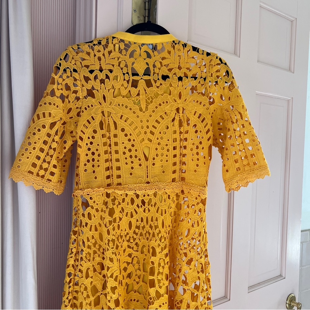 FEW MODA Lace Dress with Bow - Picture 9 of 10